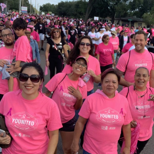 Caminata contra el cáncer de mama Equipo RHINO rosa