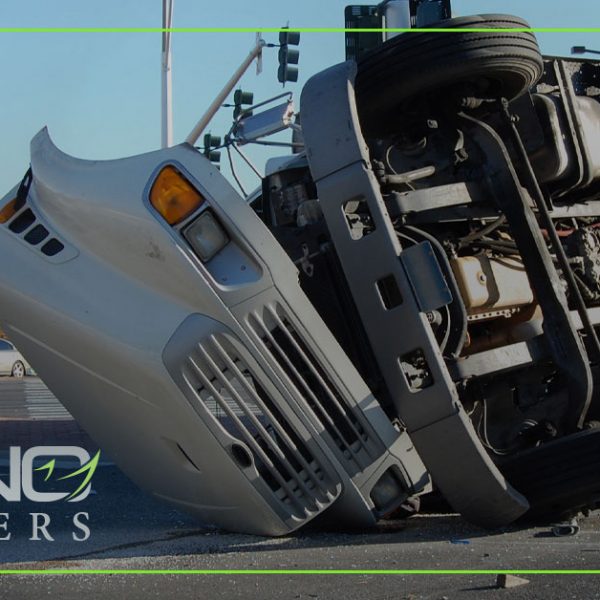 ACCIDENTE DE CAMIÓN CON VUELCO